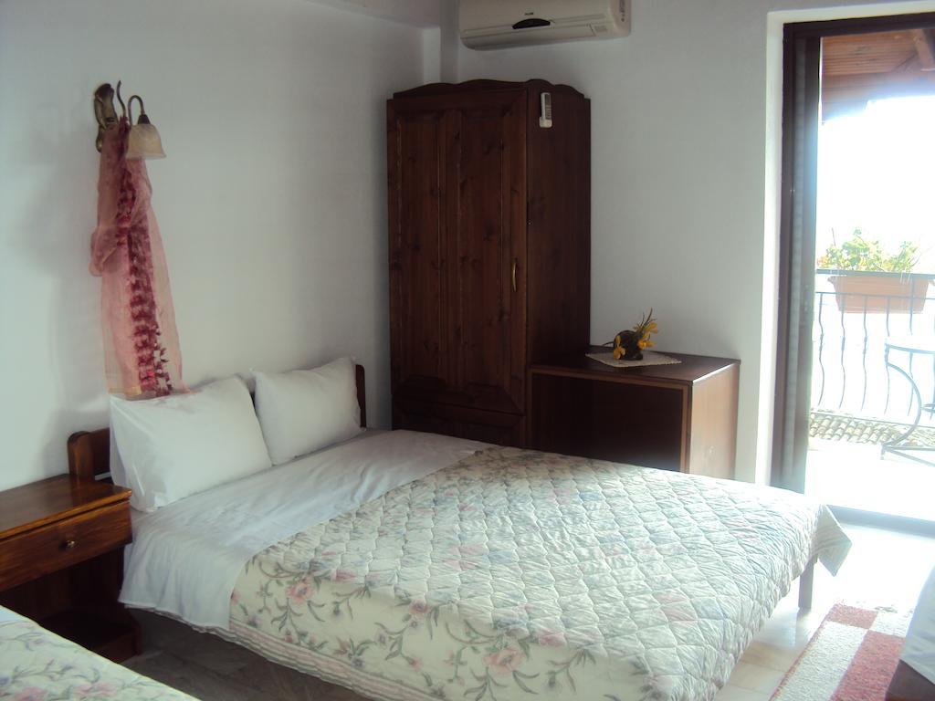 Vassilis Guesthouse Rapsáni Стая снимка