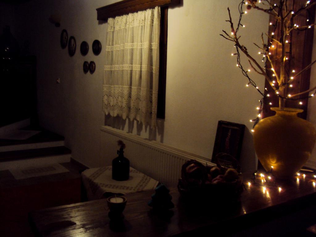 Vassilis Guesthouse Rapsáni Екстериор снимка